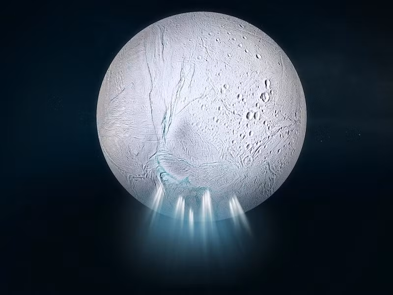 Trong đó, Cơ quan Hàng không và Vũ trụ Hoa Kỳ (NASA) đang phát triển một con rắn robot để triển khai trên bề mặt mặt trăng Enceladus của sao Thổ. Các chuyên gia của NASA hy vọng robot này sẽ giúp tìm thấy manh mối về sự sống ngoài hành tinh ở Enceladus. Ảnh: ESA/ NASA/ JPL-Caltech/ Space Science Institute/ Lunar and Planetary Institute.