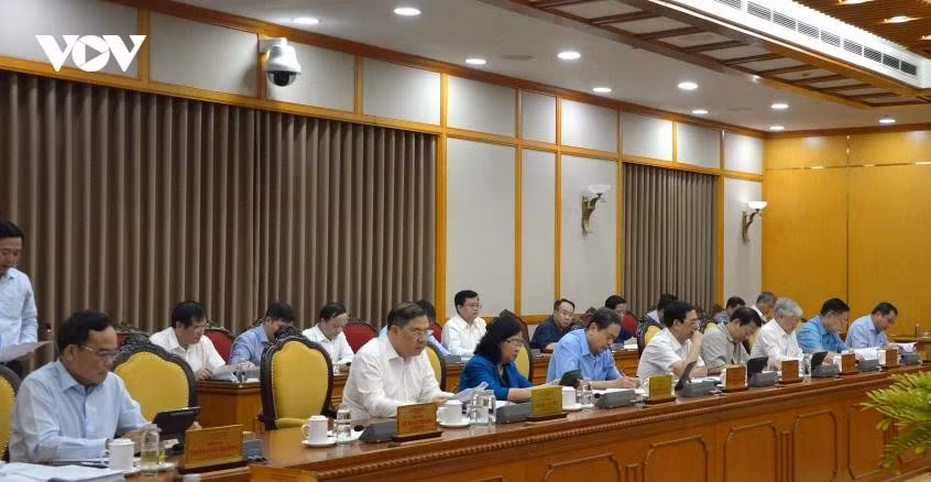 Các đại biểu tham dự cuộc họp.