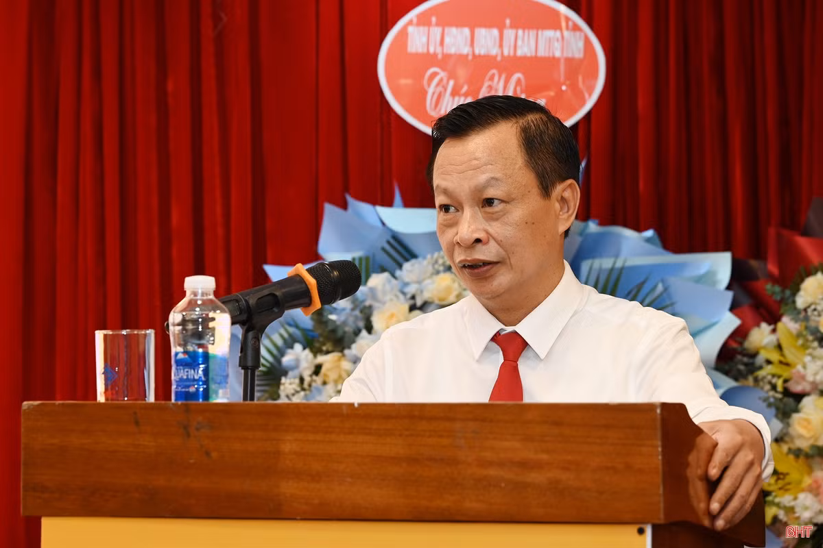 Ông Bùi Khắc Bằng - Chủ tịch Liên hiệp các Hội KH&amp;KT Hà Tĩnh nhiệm kỳ 2026-2031 bế mạc đại hội.