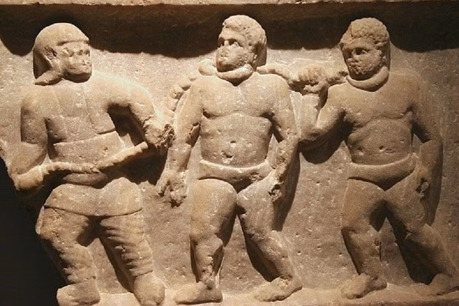 Theo Mary Louise Hart, phó giám tuyển tại Bảo tàng J. Paul Getty, bức tượng trên là hình ảnh đặc trưng của diễn viên trong các vở kịch Hy Lạp của Aristophanes cũng như trong các vở hài kịch của người La Mã cổ đại. Ảnh: historycooperative.org.