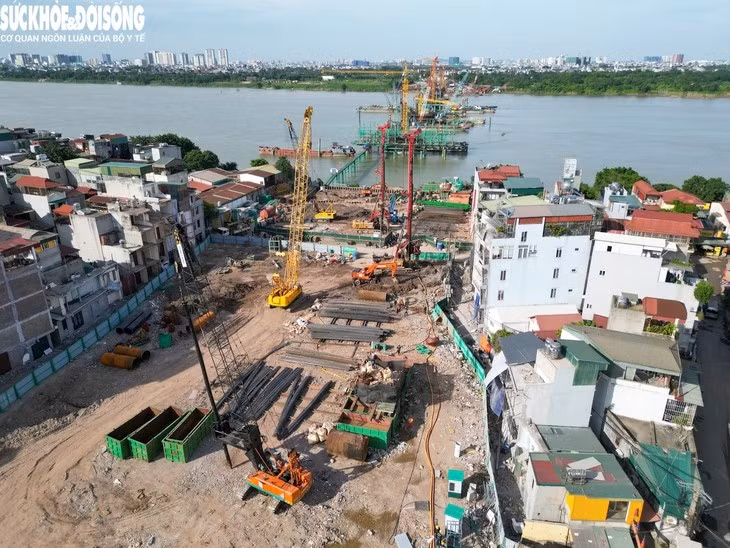 Dự án có điểm đầu từ ngã 5 Trần Hưng Đạo - Trần Thánh Tông - Lê Thánh Tông thuộc địa bàn phường Cửa Nam, Hai Bà Trưng, thành phố Hà Nội; điểm cuối dự án đầu tư kết nối với phố Nguyễn Sơn, thuộc phường Long Biên và Bồ Đề, thành phố Hà Nội.