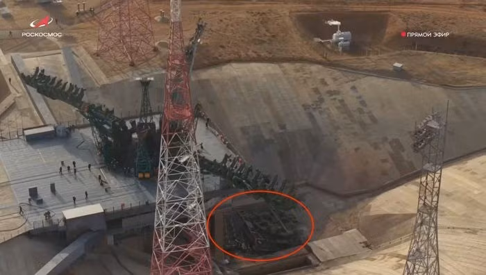 Vào ngày hôm đó, tên lửa Soyuz 2.1a mang tàu Soyuz MS-28 của Nga cất cánh thành công từ Khu vực 31/6 thuộc sân bay vũ trụ Baikonur (Kazakhstan), đưa 3 phi hành gia Sergey Kud-Sverchkov, Sergei Mikaev (Roscosmos) và Chris Williams (NASA) lên Trạm Vũ trụ Quốc tế (ISS). Ảnh: Screenshot/Roscosmos.