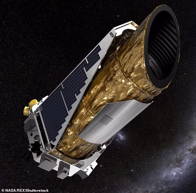 Khối lượng của Kepler-725c khá lớn, lớn hơn 10 lần so với khối lượng của Trái đất. Điều này đưa nó vào hàng ngũ cao cấp của một loại hành tinh được gọi là siêu Trái đất, tức những thế giới khổng lồ, có thể là đá. Ảnh: NASA/REX/Shutterstock.