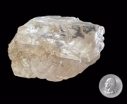 Viên kim cương 2.492 carat hiện chỉ xếp sau viên kim cương Cullinan tìm thấy ở Nam Phi năm 1905. Viên kim cương Cullinan nặng 3.106 carat, được cắt thành 9 viên đá lớn, đánh số I-IX và gần 100 viên đá nhỏ hơn, trị giá hàng triệu USD. Ảnh: thaigemjewelry.or.th.