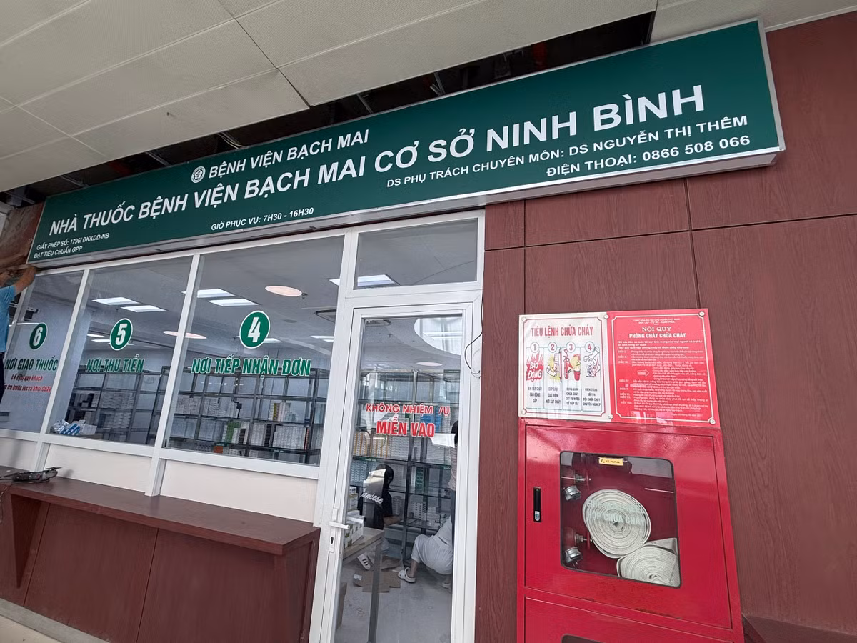 Nhà thuốc bệnh viện sẵn sàng phục vụ người bệnh.