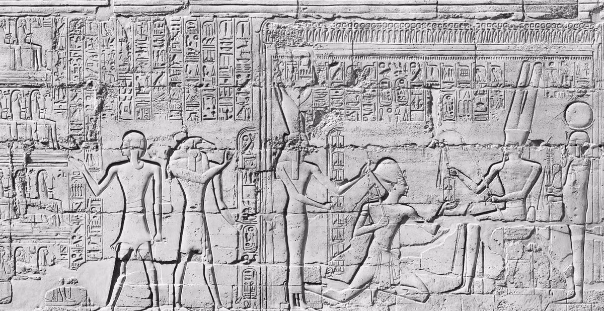 Vì vậy, Ramesses Đại đế đã cho xây nhiều đền thờ để thần dân thờ phụng vị thần này cũng như tạc các bức tượng thần Amun rồi đặt trong tất cả các công trình cho xây dựng suốt thời gian cai trị. Ảnh: Epigraphic Society.