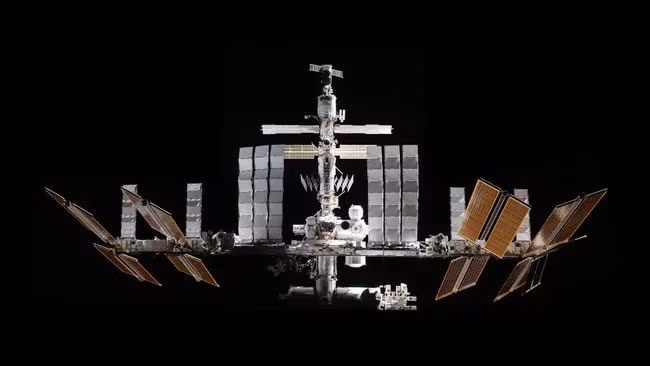 Ngày 8/12, Soyuz MS-27 dự kiến rời ISS cùng phi hành gia Jonny Kim (NASA), Sergey Ryzhikov và Alexey Zubritsky (Roscosmos) để hạ cánh xuống Kazakhstan. Ảnh: NASA Johnson.
