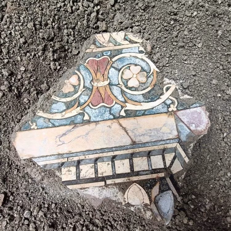 Giả thuyết về sự tái định cư ở Pompeii đã được đưa ra từ lâu. Các nhà khảo cổ học đã xác nhận điều này trong quá trình trùng tu và gia cố đang diễn ra ở một quận phía nam của Pompeii. Ảnh: theartnewspaper.com.