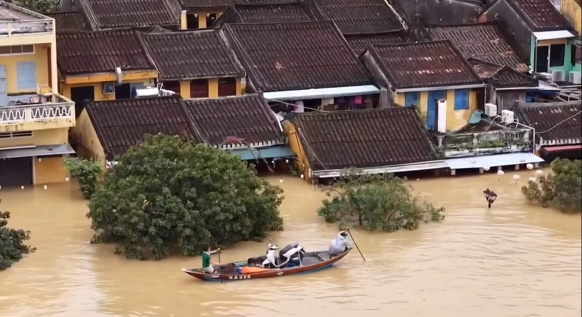 Đà Nẵng có thể chịu ảnh hưởng của bão số 13, ngay sau khi hứng chịu mưa lũ kỷ lục.