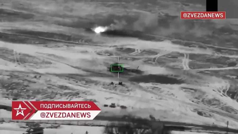 Beskrestnov xác nhận vụ tấn công của hai chiếc UAV Geran-2 vào các máy bay trực thăng Mi-24 và Mi-8 ở vùng Kirovohrad. Hơn nữa, theo chuyên gia này, đây là lần đầu tiên người Nga sử dụng UAV Geranium, được điều khiển thông qua hệ thống Starlink của Mỹ. Flash đã đi đến kết luận này, sau khi nghiên cứu kỹ lưỡng video về các vụ tấn công trực thăng.