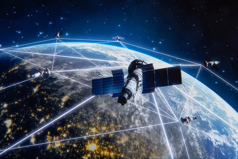Trong kịch bản này, lựa chọn duy nhất của RFAF, sẽ là đối phó với các vệ tinh Starlink trên quỹ đạo Trái đất tầm thấp. Điều này sẽ liên quan đến việc phải phá hủy động năng các vệ tinh, vì bất kỳ biện pháp đối phó nào khác đều kém hiệu quả và phức tạp hơn.