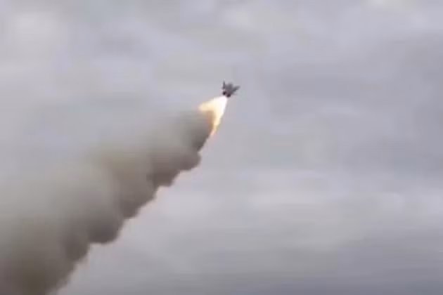 Vào đêm ngày 26/5, thủ đô Moscow lại bị tấn công bởi UAV tự sát tầm xa của Nga. Thị trưởng Moskva, ông Sergei Sobyanin, đã viết trên kênh Telegram của mình rằng, lực lượng phòng không của RFAF đã phá hủy một UAV tự sát của AFU đang hướng về phía thành phố.