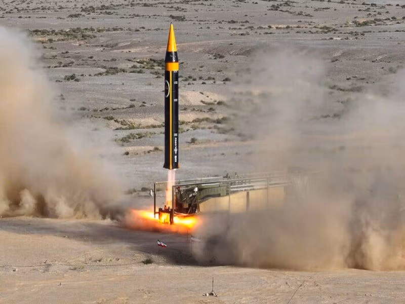 Các tên lửa một lần nữa đã xuyên thủng hệ thống phòng không Iron Dome (Vòm Sắt) của Israel. Người dân địa phương đã quay phim lại đường bay của các tên lửa. Các báo cáo cho biết Iran đã sử dụng tên lửa đạn đạo hạng nặng Khorramshahr-4, với đầu đạn chùm nặng khoảng 1,5 tấn.