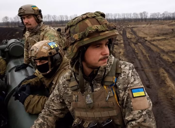 Hiện quân đồn trú của Ukraine tại các phố Petropavlovka, Kucherovka và các khu vực lân cận đang được tiếp tế chủ yếu bằng UAV. Tại Kolesnikovka và Zagryzovo, AFU đang cố gắng phản công để đánh bật quân Nga khỏi khu vực Senkovka nhưng không thành công.