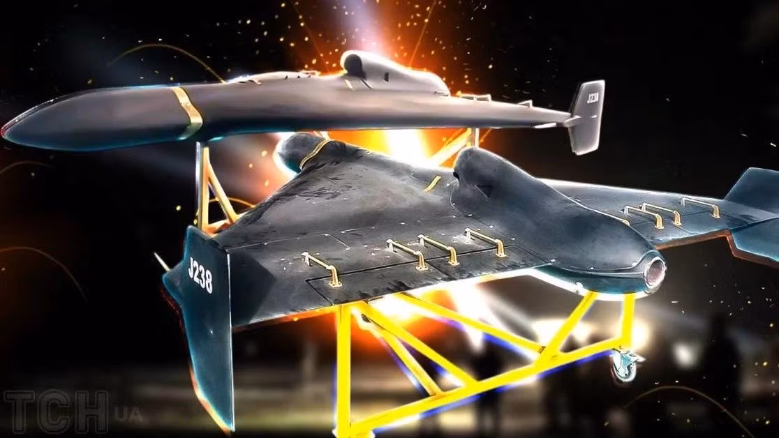 Mở đầu cuộc tấn công, RFAF đã phóng 524 UAV tấn công kiểu Geran, cũng như các UAV mồi nhử Parodiya. 524 UAV tấn công tự sát kiểu Geran của Nga đã ồ ạt bay về các tuyến phòng thủ ở miền trung và nam Ukraine, bao phủ dày đặc các màn hình radar của Ukraine.