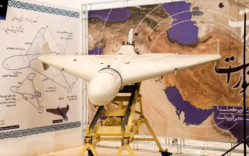 Điều trớ trêu là các UAV cảm tử tầm xa giá rẻ, lại là mối đe dọa lớn nhất đối với các hệ thống radar cực kỳ tiên tiến, có khả năng cung cấp dữ liệu từ xa, để đánh chặn các mục tiêu di chuyển với tốc độ siêu thanh trong không gian.
