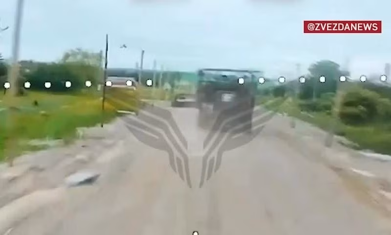 Tuy nhiên, theo các trinh sát của Cụm quân Trung tâm RFAF, họ đã tìm thấy những khoảng trống trong lưới, qua đó các UAV FPV được phóng đi, phá hủy thiết bị của đối phương bên trong hành lang và làm gián đoạn hậu cần của quân Ukraine.