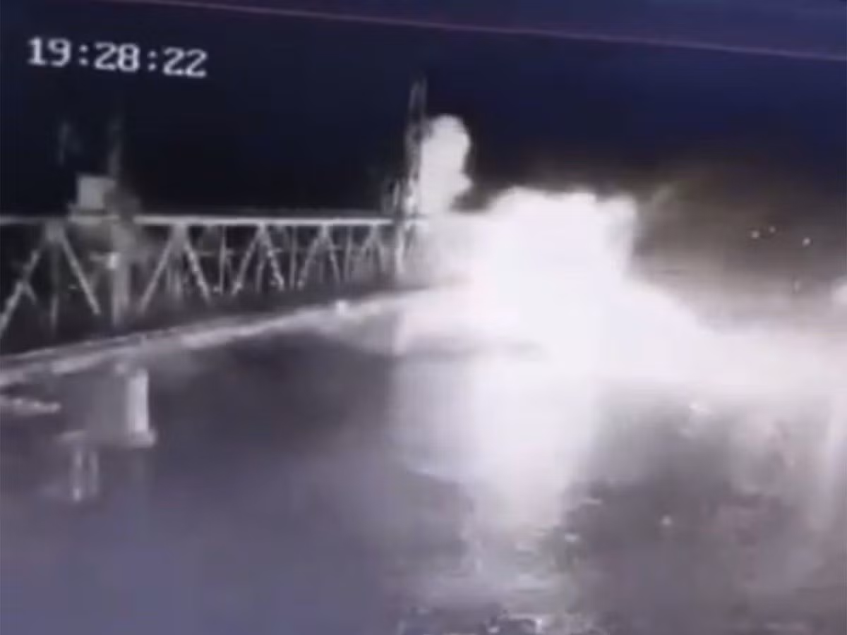 Quân đội Ukraine cũng đã biến vùng Odessa thành một căn cứ quân sự lớn, để tấn công các mục tiêu của Nga trên Biển Đen, cũng như nhiều mục tiêu ven biển khác thuộc lãnh thổ Nga, nằm trên Biển Đen, như các kho dầu ở Novorossiysk.