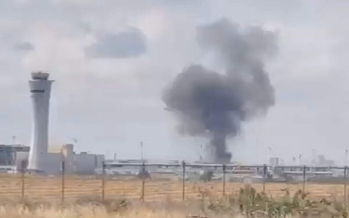 Sân bay mang tên Thủ tướng đầu tiên của Israel đã đóng cửa trong vài ngày qua. Vào thời điểm Israel bắt đầu các cuộc tấn công vào Iran, các hãng hàng không đã đưa máy bay của họ ra khỏi sân bay. Người ta biết rằng một số trong số họ đã bay đến Síp.