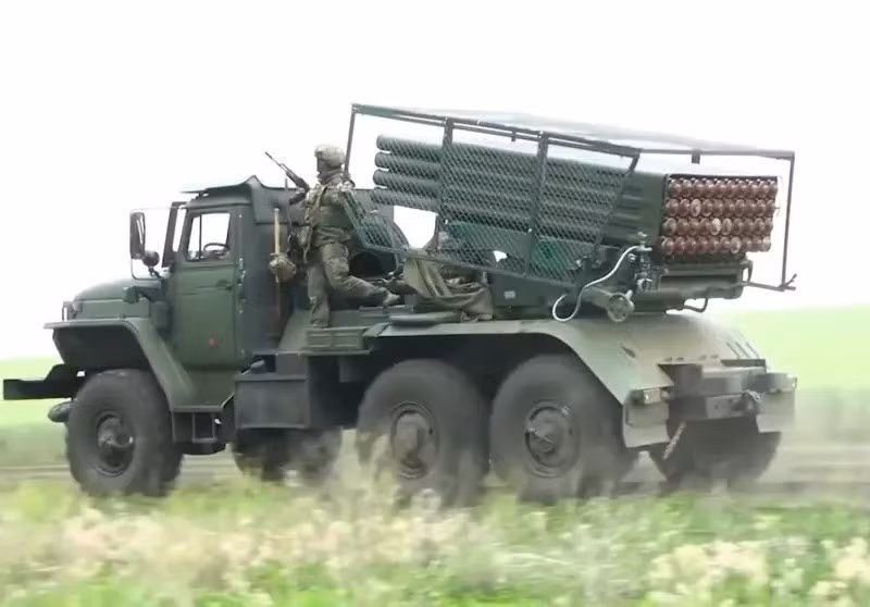 Các tổ chức ngầm thân Nga ở phía nam Ukraine cho biết, tình hình đang trở nên tồi tệ hơn ở khu vực Kamenskoye – Plavni – Stepnogorsk, khi quân Nga đã đạt được tiến triển đáng kể, trong khu vực trường dạy nhạc cho thiếu nhi ở làng Stepnogorsk.