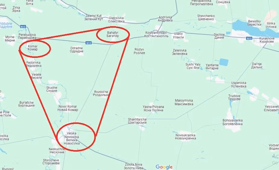 Trước đó, AFU đang dựa vào “tam giác phòng ngự" Komar-Bogatyr-Velyka Novosyolka để phản công vào Mariupol vào mùa hè năm 2023, nhằm cắt đứt tuyến đường bộ của quân đội Nga tới Crimea. Hiện tại khu vực tam giác chỉ còn làng Komar là "còn sống". Một khi mất đi, mọi ý tưởng chiến lược trước đây của quân đội Ukraine đều trở nên vô nghĩa.