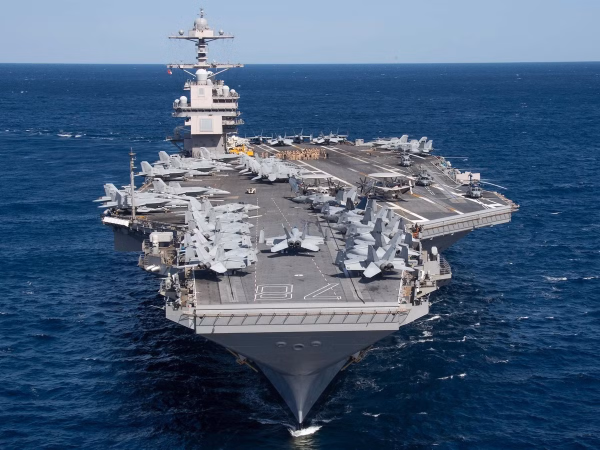 Do đó, tàu sân bay Gerald Ford cũng không dám mạo hiểm cặp bờ biển Venezuela, với lý do là các chiến đấu cơ của Venezuela vẫn là các mối đe dọa tiềm tàng và điều này cũng không phải là phóng đại quá mức.