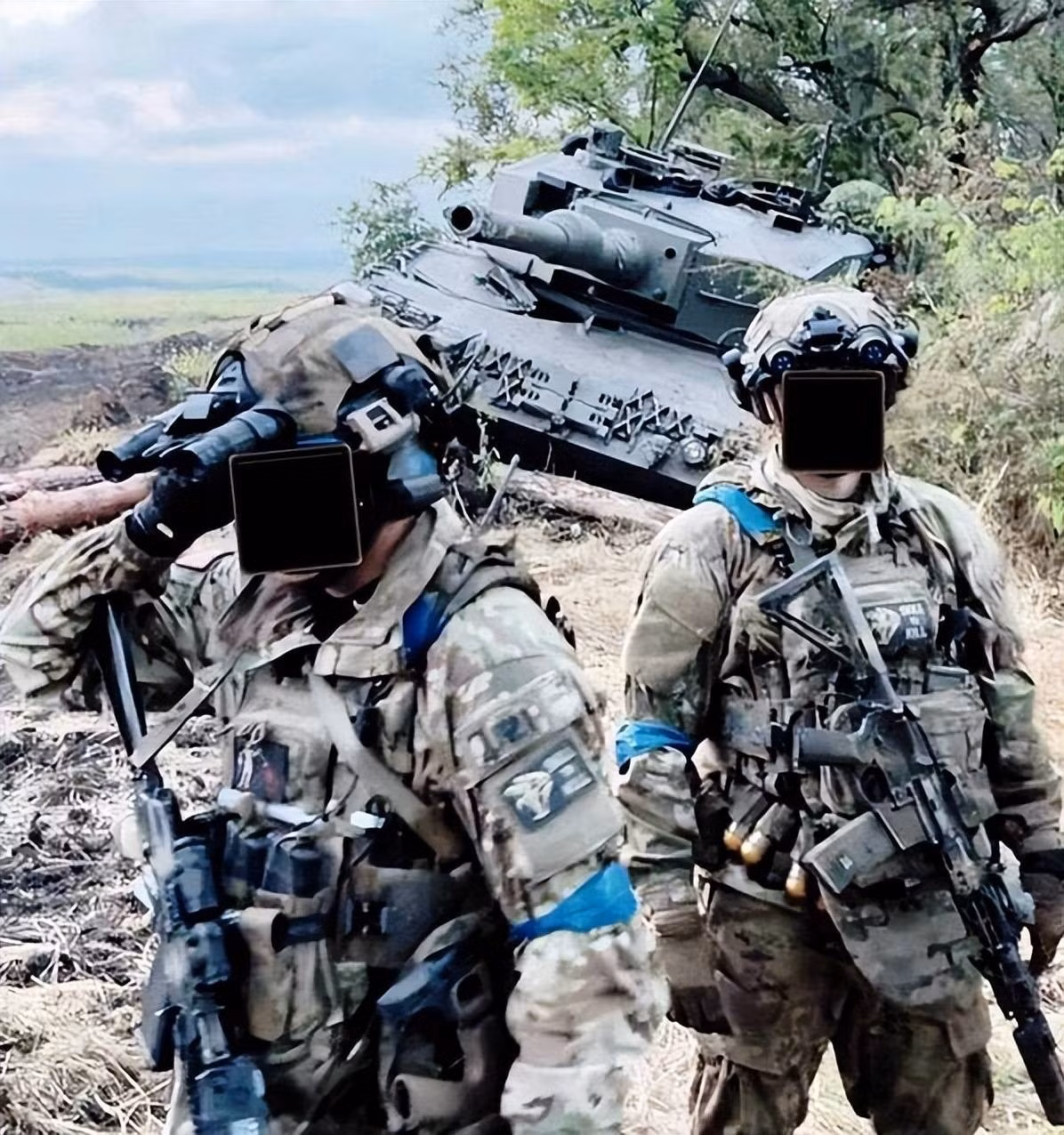 Do đó, Ukraine tiếp tục yêu cầu phương Tây hỗ trợ xe tăng nhiều hơn, bao gồm các lô Leopard 2A4 do các nước châu Âu cung cấp, M1A1 do Australia cung cấp, và dòng xe tăng Leopard 1A5 được các nước châu Âu tân trang, cũng như AMX-10RC mua từ Pháp…. Tất cả các lữ đoàn Ukraine đều "mê mẩn" những chiếc xe tăng này, và đều hy vọng sẽ được trang bị thêm.