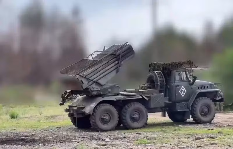 Hiện không có thông tin về mục tiêu nào ở Kramatorsk bị tấn công, nhưng Kramatorsk hiện là thành phố lớn nhất ở tỉnh Donetsk, mà Kiev còn kiểm soát. Có thể mục tiêu bị tấn công là cơ sở sản xuất công nghiệp của Ukraine. Phía Ukraine cũng chưa có những thông tin về đợt tấn công của Nga vào đây.
