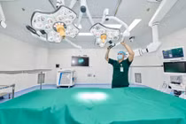 Một quyết định ngược chiều chuyển viện và cuộc mổ khẩn giữa đảo Phú Quốc