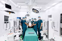 Sử dụng robot triệu đô vào phẫu thuật, Vinmec Đà Nẵng lập chuẩn mới cho y học miền Trung