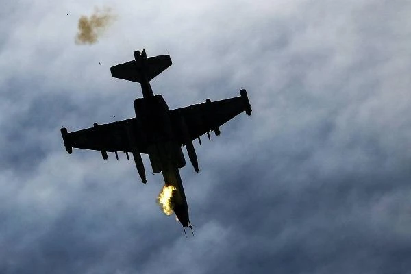 Azerbaijan xác nhận một cường kính Su-25 bị Armenia bắn hạ