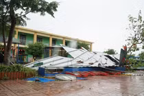 Thủ tướng yêu cầu thần tốc khắc phục trường lớp trước khai giảng