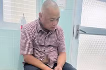 Người đàn ông dùng dao tấn công đại úy công an bị thương phải nhập viện