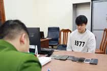 Khởi tố đối tượng cho vay lãi nặng, thu lợi bất chính hàng trăm triệu đồng