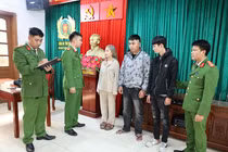 Bắt giữ 3 đối tượng mua bán hai bé gái vào quán karaoke ở Ninh Bình