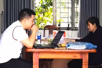 'Nữ quái' lừa 450 triệu đồng bằng thủ đoạn xin việc, xin chuyển công tác