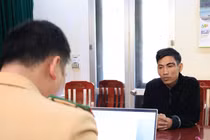 Bắt đối tượng chở 4 người nước ngoài nhập cảnh trái phép ở Lạng Sơn