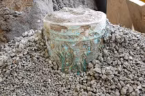 Bình gốm Ai Cập cổ đại xuất hiện bất ngờ ở Pompeii La Mã
