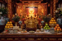 Không đặt 4 thứ này trên bàn thờ ngày Tết kẻo mất lộc