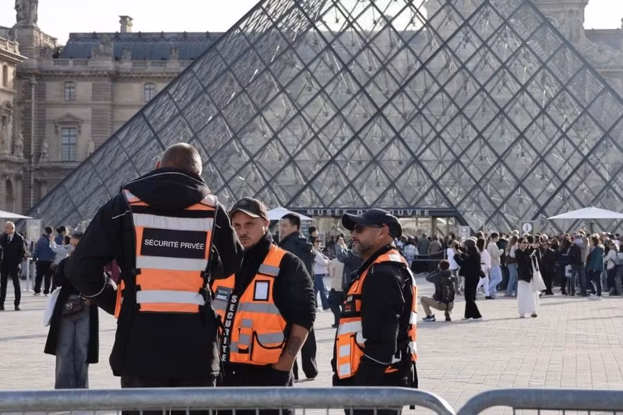 louvre1.png