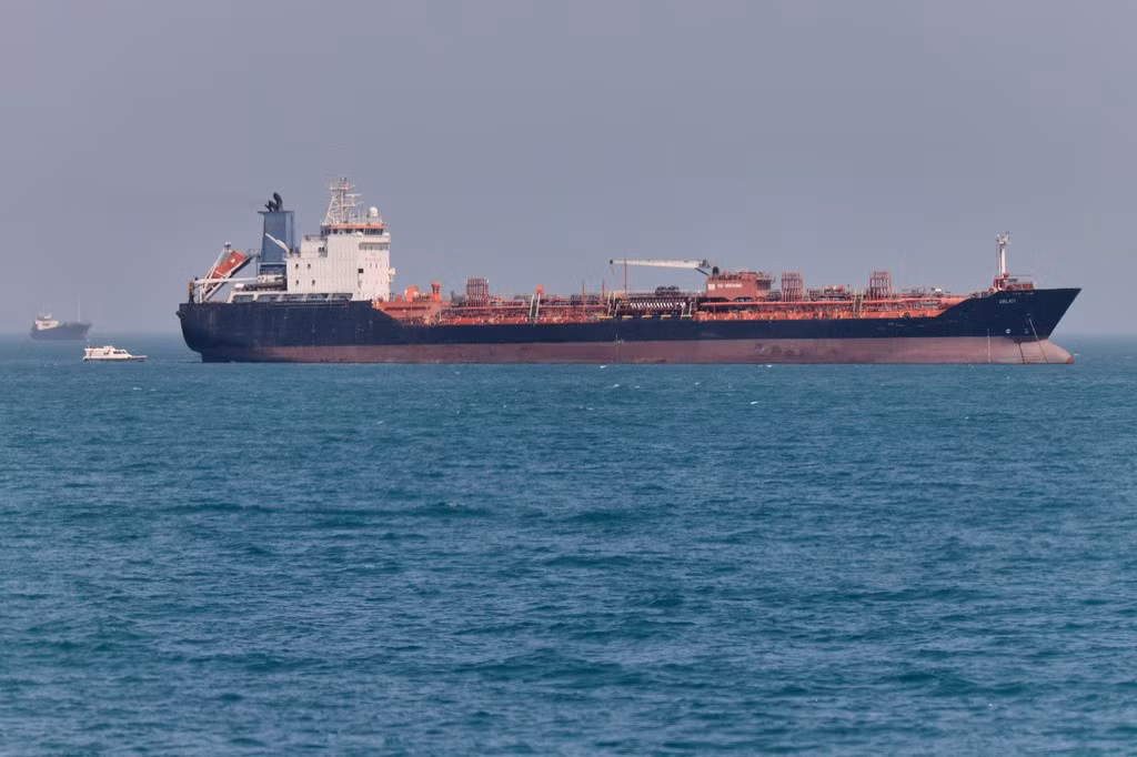 aptauchodauohormuz2.jpg