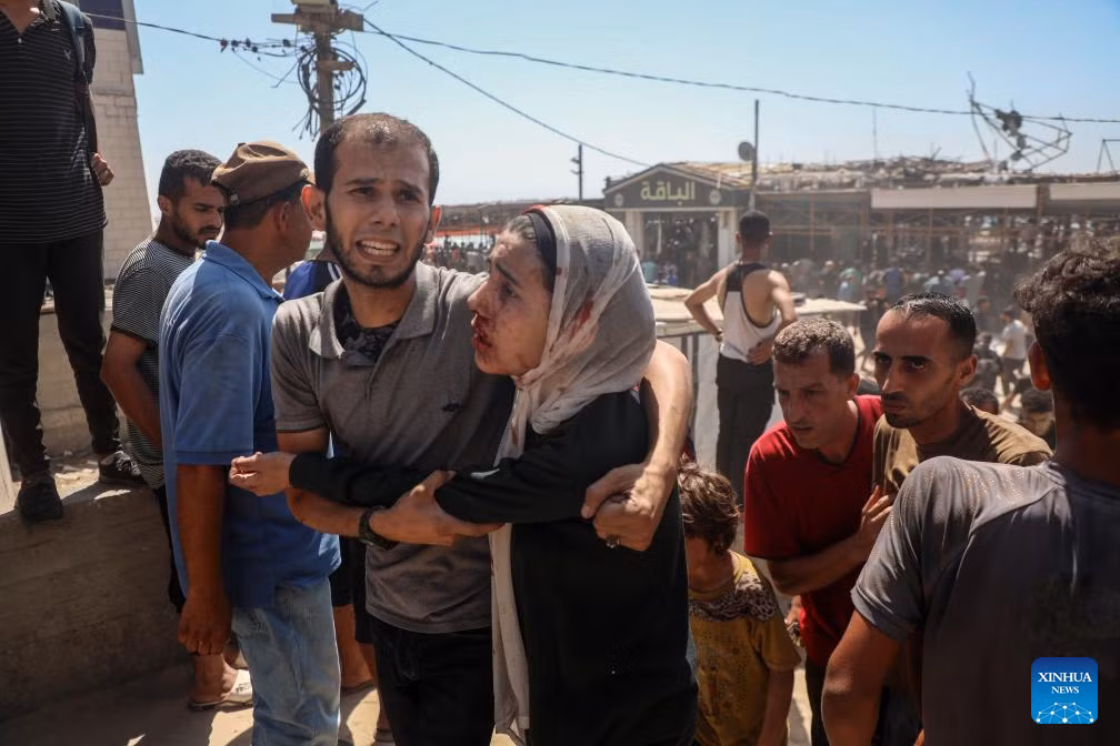 Cơ quan phòng vệ dân sự Gaza cho biết thêm, vụ không kích nhằm vào quán cà phê Al-Baqa cũng khiến nhiều người khác bị thương. Ảnh: Xinhua.