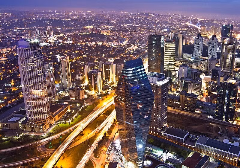 Theo trang Turkey Travel Centre, Istanbul là thành phố nằm giữa Châu Á và Châu Âu. Ảnh: Wikipedia.