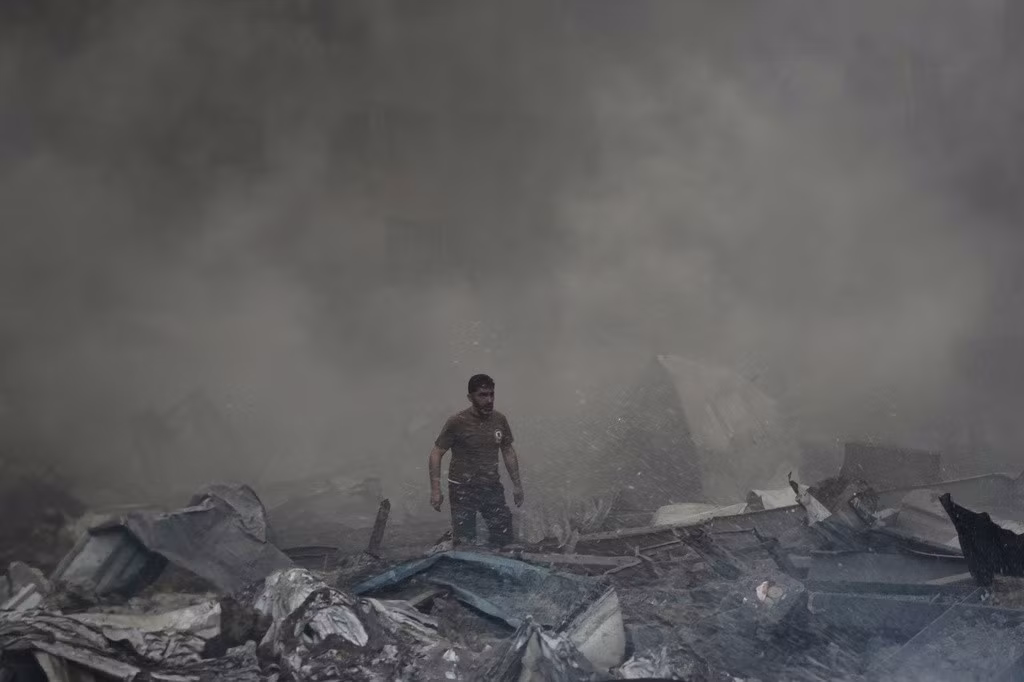 aplebanon.jpg