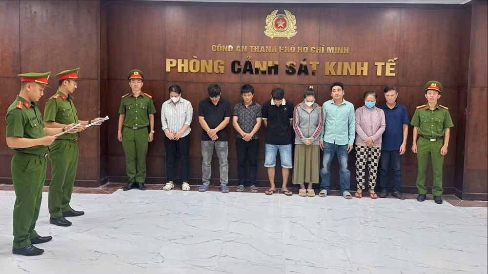 Công an khởi tố tám người liên quan để điều tra. Ảnh: CA