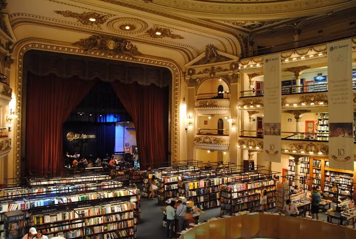 Hiệu sách El Ateneo Grand Splendid ở Buenos Aires, Argentina.