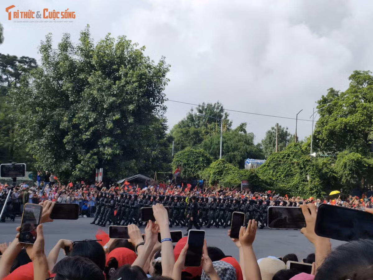 Cuộc diễu binh, diễu hành năm nay có sự tham gia của hơn 40.000 người, trong đó bao gồm các khối lực lượng vũ trang, quần chúng, lực lượng diễu binh từ các quốc gia khách mời gồm Trung Quốc, Nga, Lào, Campuchia.