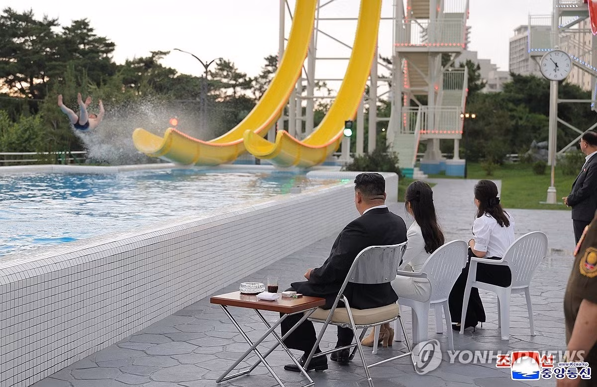 Nhà lãnh đạo Triều Tiên Kim Jong Un nói rằng khu nghỉ dưỡng này là một trong những thành tựu lớn nhất của đất nước trong năm nay. Ảnh: Yonhap.
