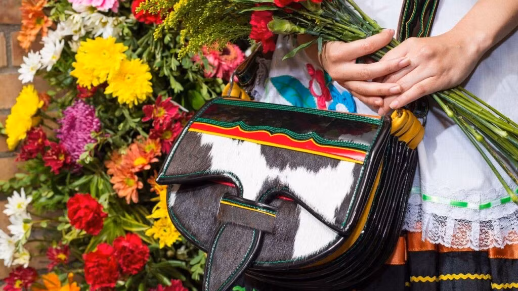Các lễ hội ở Colombia nổi tiếng với sắc màu và âm nhạc đặc sắc. Lễ hội Carnival Barranquilla là một trong những sự kiện văn hóa lớn và được mong đợi nhất trong năm ở Colombia.