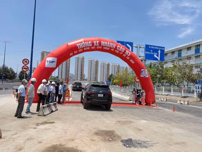 Nghi thức thông xe nhánh cầu N3, nút giao An Phú